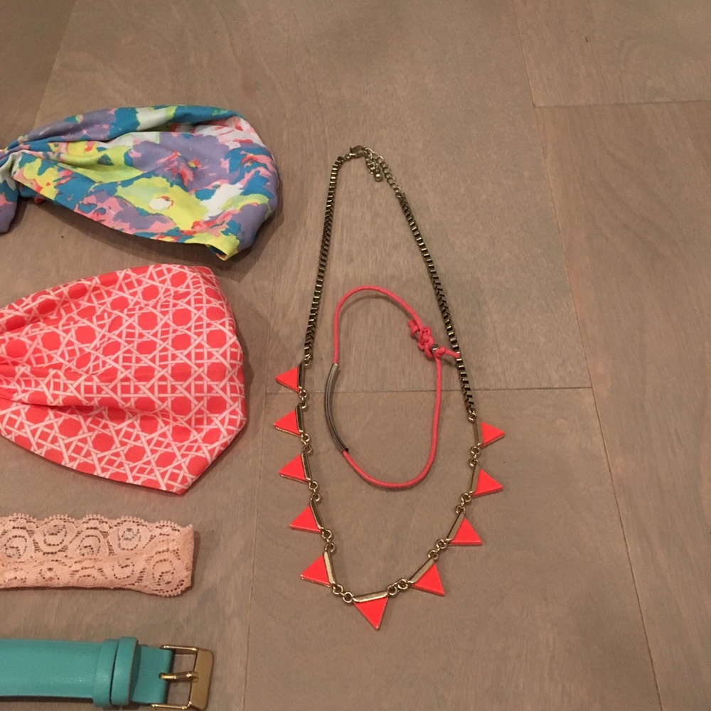 Bright and fun accessories bundle!🌸🌷🌺 - Picture 2 of 4